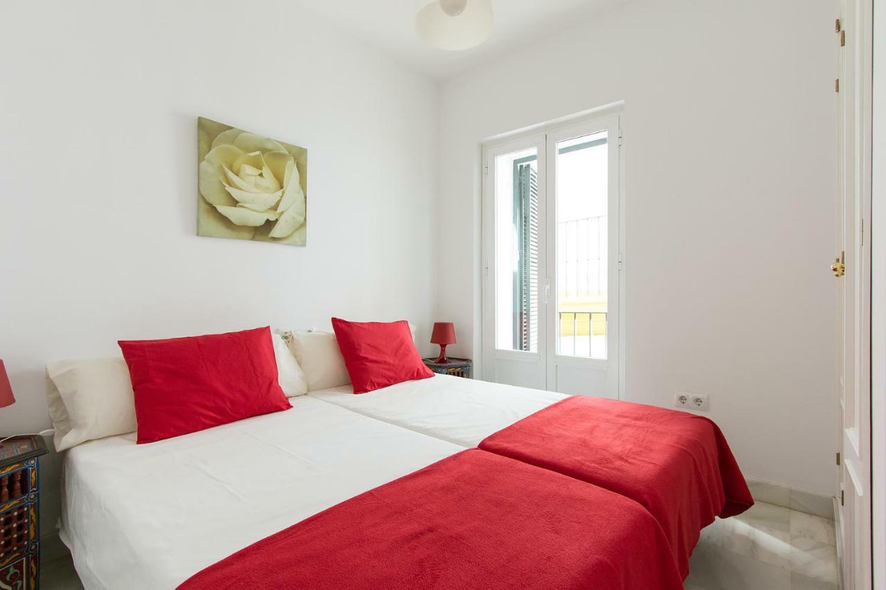 Veoapartment Pedro Miguel Севілья Екстер'єр фото
