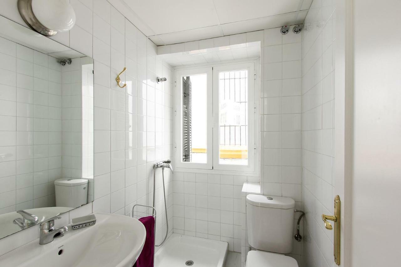 Veoapartment Pedro Miguel Севілья Екстер'єр фото